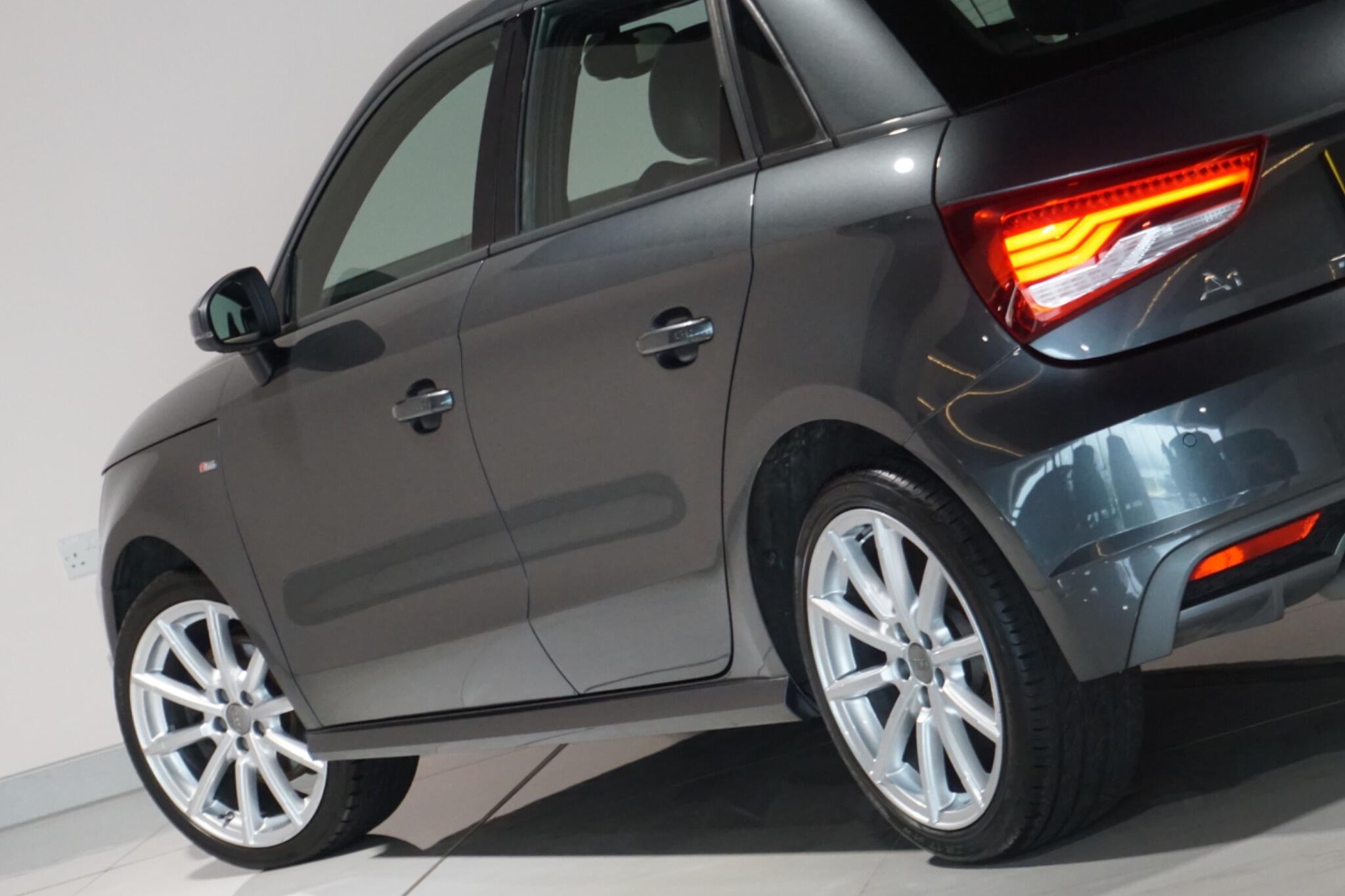 Audi A1 1.6 TDI S line Sportback 5dr Diesel Manual Euro 6 (s/s) (116 ps)